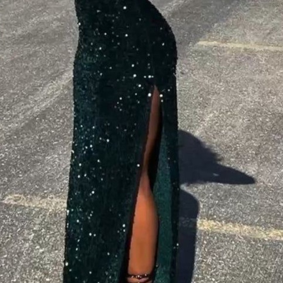 Dresses & Skirts - Mermaid prom dress